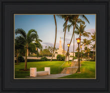 Load image into Gallery viewer, Kona Temple Grounds
