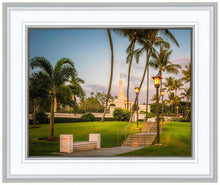 Load image into Gallery viewer, Kona Temple Grounds
