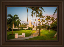 Load image into Gallery viewer, Kona Temple Grounds
