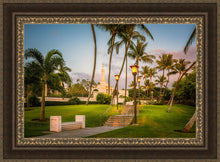 Load image into Gallery viewer, Kona Temple Grounds
