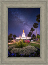 Load image into Gallery viewer, Oakland Starry Eyed
