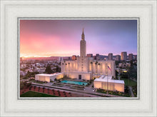 Load image into Gallery viewer, Los Angeles Weathering the Storm
