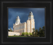Load image into Gallery viewer, Manti - Stormy Skies
