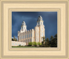 Load image into Gallery viewer, Manti - Stormy Skies
