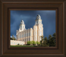 Load image into Gallery viewer, Manti - Stormy Skies
