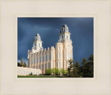 Load image into Gallery viewer, Manti - Stormy Skies

