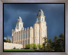 Load image into Gallery viewer, Manti - Stormy Skies
