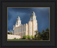 Load image into Gallery viewer, Manti - Stormy Skies
