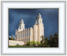 Load image into Gallery viewer, Manti - Stormy Skies
