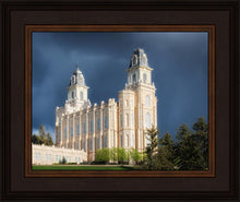 Load image into Gallery viewer, Manti - Stormy Skies
