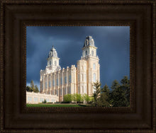 Load image into Gallery viewer, Manti - Stormy Skies
