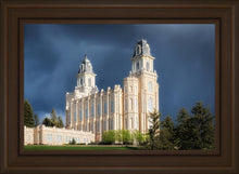 Load image into Gallery viewer, Manti - Stormy Skies
