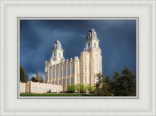 Load image into Gallery viewer, Manti - Stormy Skies

