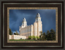 Load image into Gallery viewer, Manti - Stormy Skies
