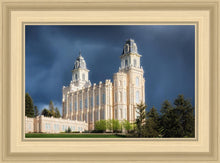 Load image into Gallery viewer, Manti - Stormy Skies
