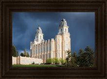 Load image into Gallery viewer, Manti - Stormy Skies
