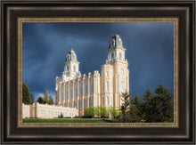 Load image into Gallery viewer, Manti - Stormy Skies

