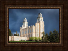 Load image into Gallery viewer, Manti - Stormy Skies
