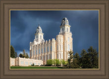 Load image into Gallery viewer, Manti - Stormy Skies
