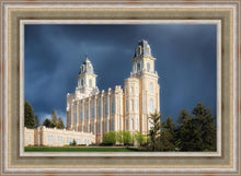 Load image into Gallery viewer, Manti - Stormy Skies
