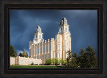 Load image into Gallery viewer, Manti - Stormy Skies
