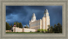 Load image into Gallery viewer, Manti - Stormy Skies
