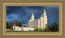 Load image into Gallery viewer, Manti - Stormy Skies
