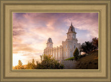 Load image into Gallery viewer, Manti Sunset Panorama
