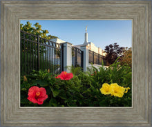 Load image into Gallery viewer, Memphis Flowers
