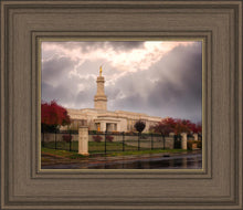Load image into Gallery viewer, Monticello Breaking Storm
