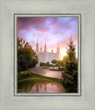 Load image into Gallery viewer, Washington DC Reflections Into Eternity
