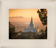 Load image into Gallery viewer, Golden Oakland
