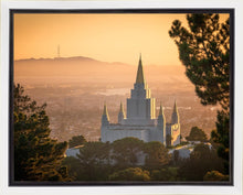 Load image into Gallery viewer, Golden Oakland
