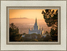 Load image into Gallery viewer, Golden Oakland
