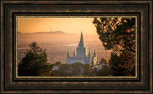 Load image into Gallery viewer, Golden Oakland
