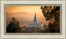 Load image into Gallery viewer, Golden Oakland
