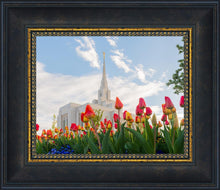 Load image into Gallery viewer, Ogden Flowers
