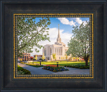 Load image into Gallery viewer, Ogden Grounds

