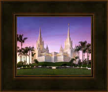 Load image into Gallery viewer, San Diego Lavender
