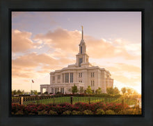 Load image into Gallery viewer, Golden Payson Panorama

