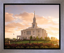 Load image into Gallery viewer, Golden Payson Panorama
