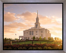 Load image into Gallery viewer, Golden Payson Panorama
