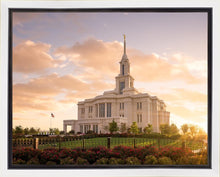 Load image into Gallery viewer, Golden Payson Panorama

