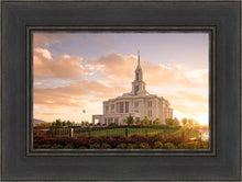 Load image into Gallery viewer, Golden Payson Panorama
