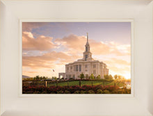 Load image into Gallery viewer, Golden Payson Panorama
