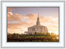 Load image into Gallery viewer, Golden Payson Panorama
