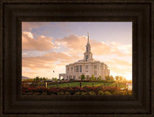 Load image into Gallery viewer, Golden Payson Panorama
