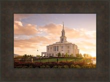 Load image into Gallery viewer, Golden Payson Panorama
