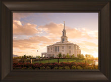 Load image into Gallery viewer, Golden Payson Panorama
