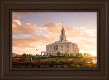 Load image into Gallery viewer, Golden Payson Panorama
